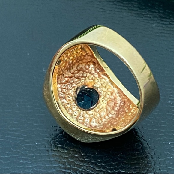 Vintage Unsigned Gold-tone Blue Sapphire CZ Stones Unisex Ring Size 8 - Picture 8 of 14